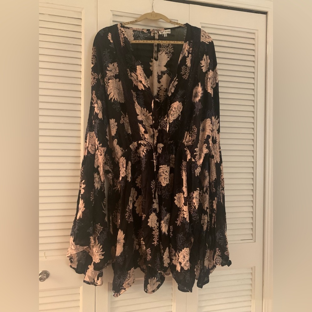 Floral Black Long Sleeve Romper